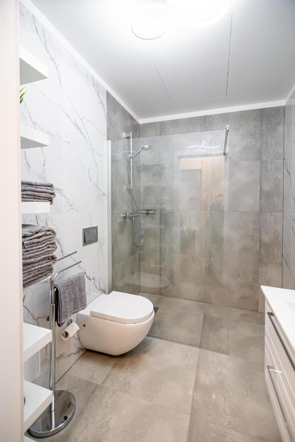 Owls Hill Apartment Каунас Екстер'єр фото